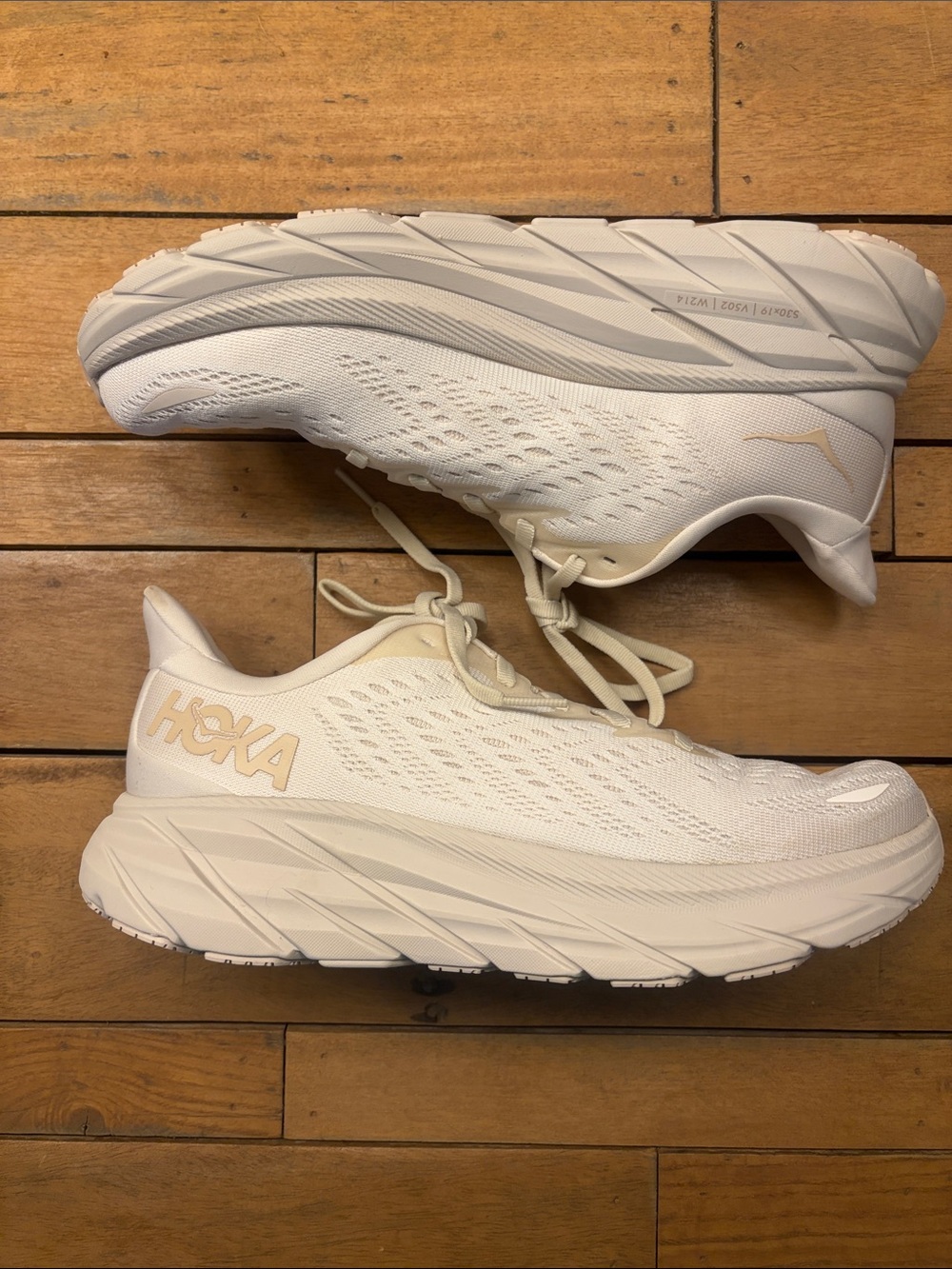 Hoka One One Clifton 8 Eggnog Shifting Sand Women's Size 8
